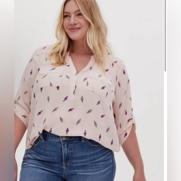 Torrid Harper Georgette Blouse Sz 3 Top Ice Cream 3/4 Roll Tab Sleeve Pink - Picture 1 of 10